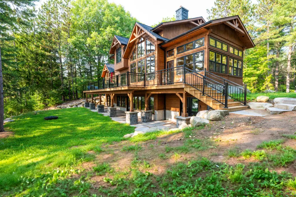 Custom Log Home on Lake Muskoka
